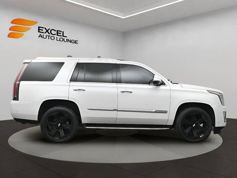 Used 2020 Cadillac Escalade Luxury image 6