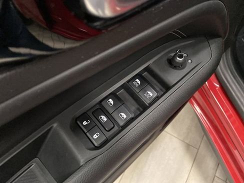 Certified 2024 Jeep Compass Limited w/ High Altitude Package image 28