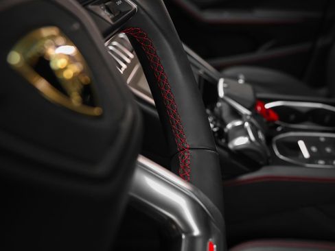 Used 2024 Lamborghini Urus S AWD/4WD image 48