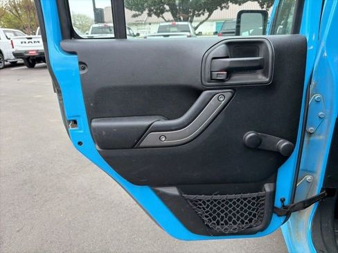 Used 2017 Jeep Wrangler Unlimited Sport w/ Connectivity Group image 15