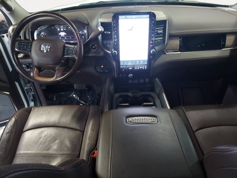 Used 2025 RAM 2500 Limited AWD/4WD image 3