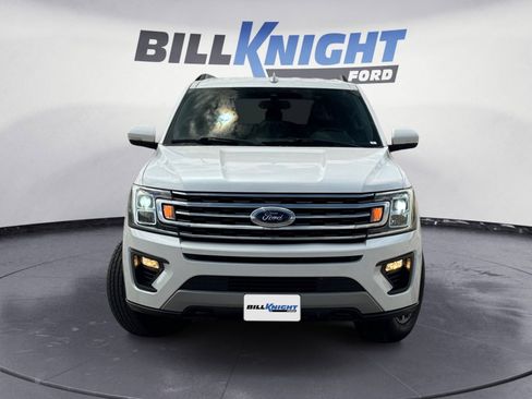 Used 2019 Ford Expedition Max XLT w/ Equipment Group 202A AWD/4WD image 8