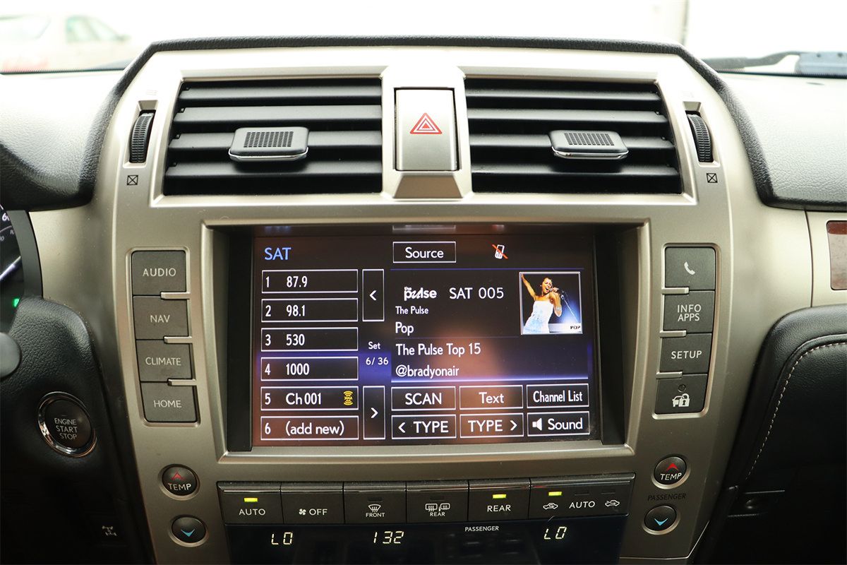 Used 2014 Lexus GX 460 Luxury AWD/4WD image 36