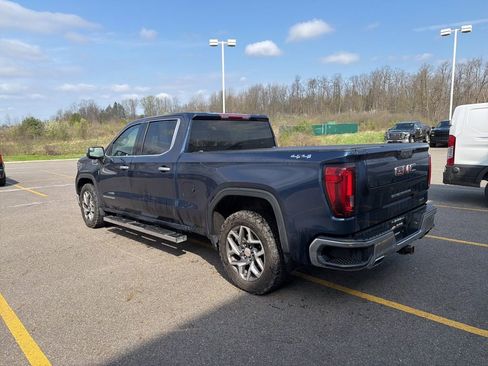 Used 2023 GMC Sierra 1500 SLT w/ SLT Convenience Package image 4