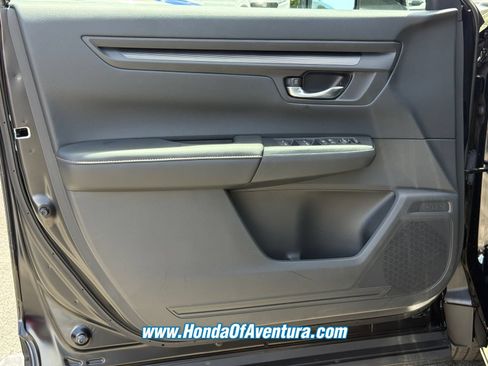 Certified 2025 Honda CR-V Sport image 24
