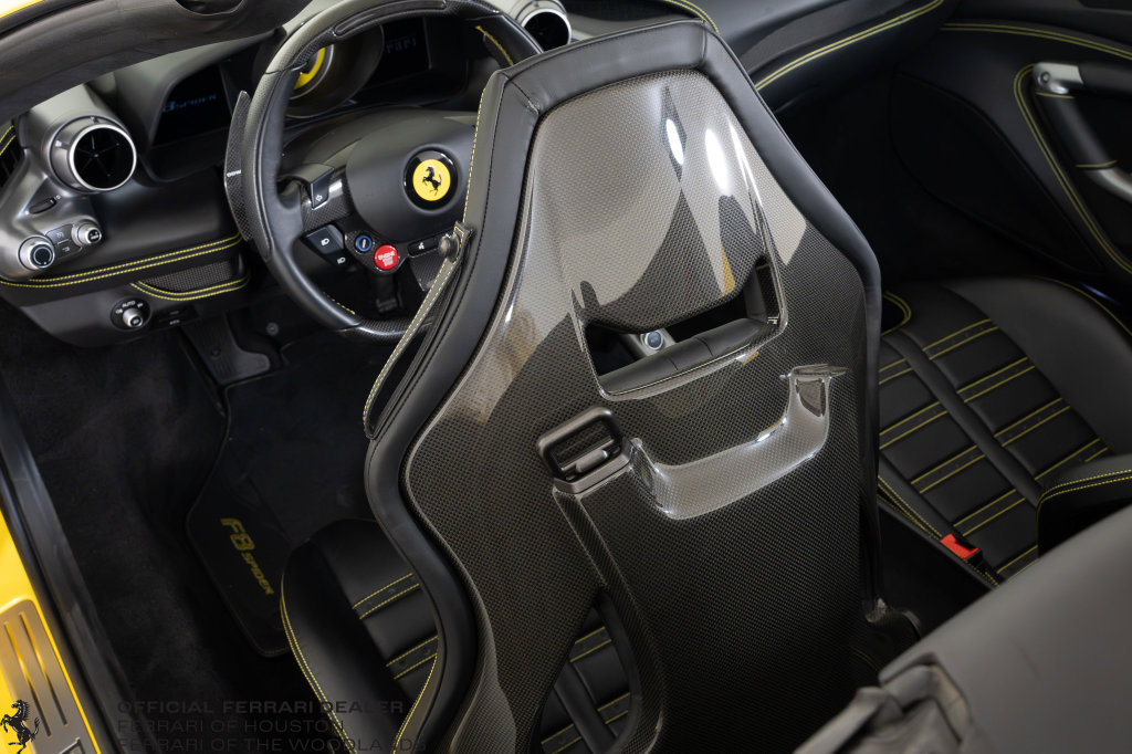 Used 2021 Ferrari F8 Tributo RWD image 16