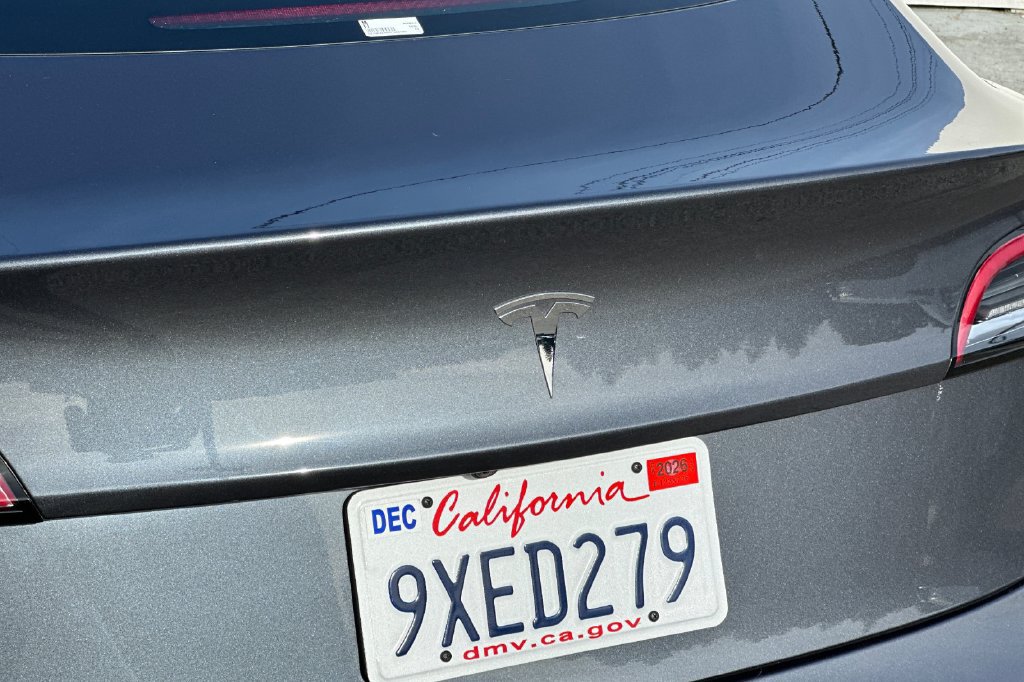 Used 2023 Tesla Model 3 Standard Range RWD image 25