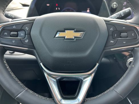 Used 2024 Chevrolet Trax LT w/ Driver Confidence Package FWD image 10
