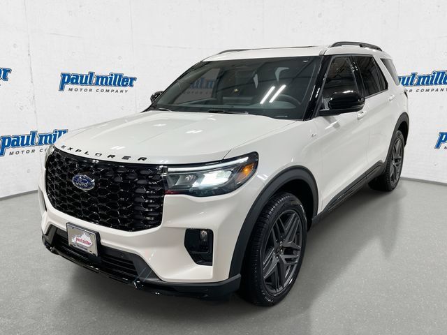 Used 2026 Ford Explorer ST-Line w/ ST-Line Street Pack AWD/4WD image 1