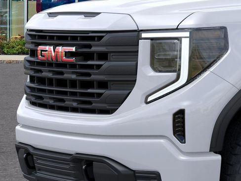 New 2025 GMC Sierra 1500 Pro w/ Graphite Edition image 31