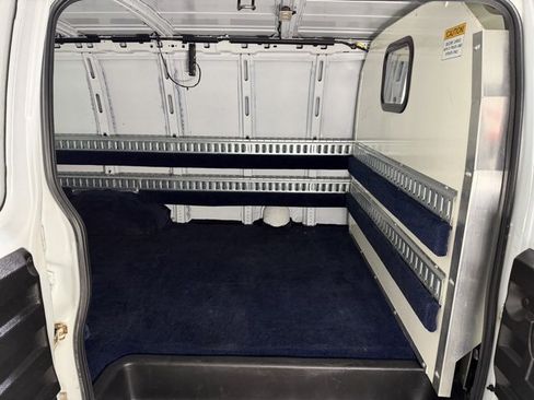 Used 2019 Chevrolet Express 2500 image 8