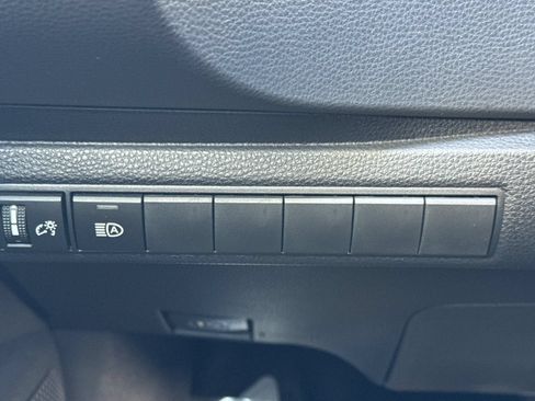 Used 2025 Toyota Corolla XSE FWD image 33