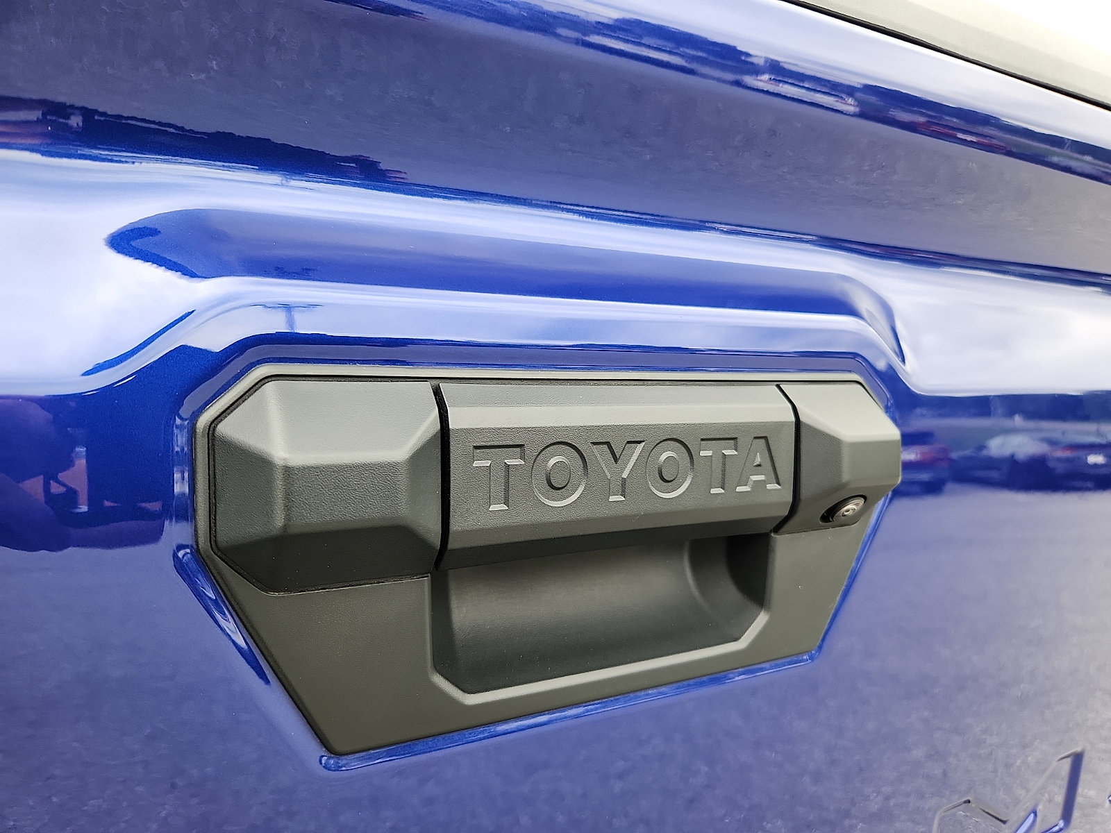 Used 2024 Toyota Tacoma TRD Off-Road AWD/4WD image 30