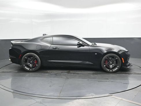 Used 2022 Chevrolet Camaro SS RWD image 4