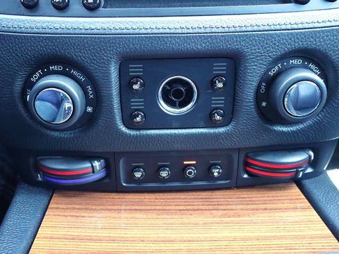 Used 2011 Rolls-Royce Ghost RWD image 50