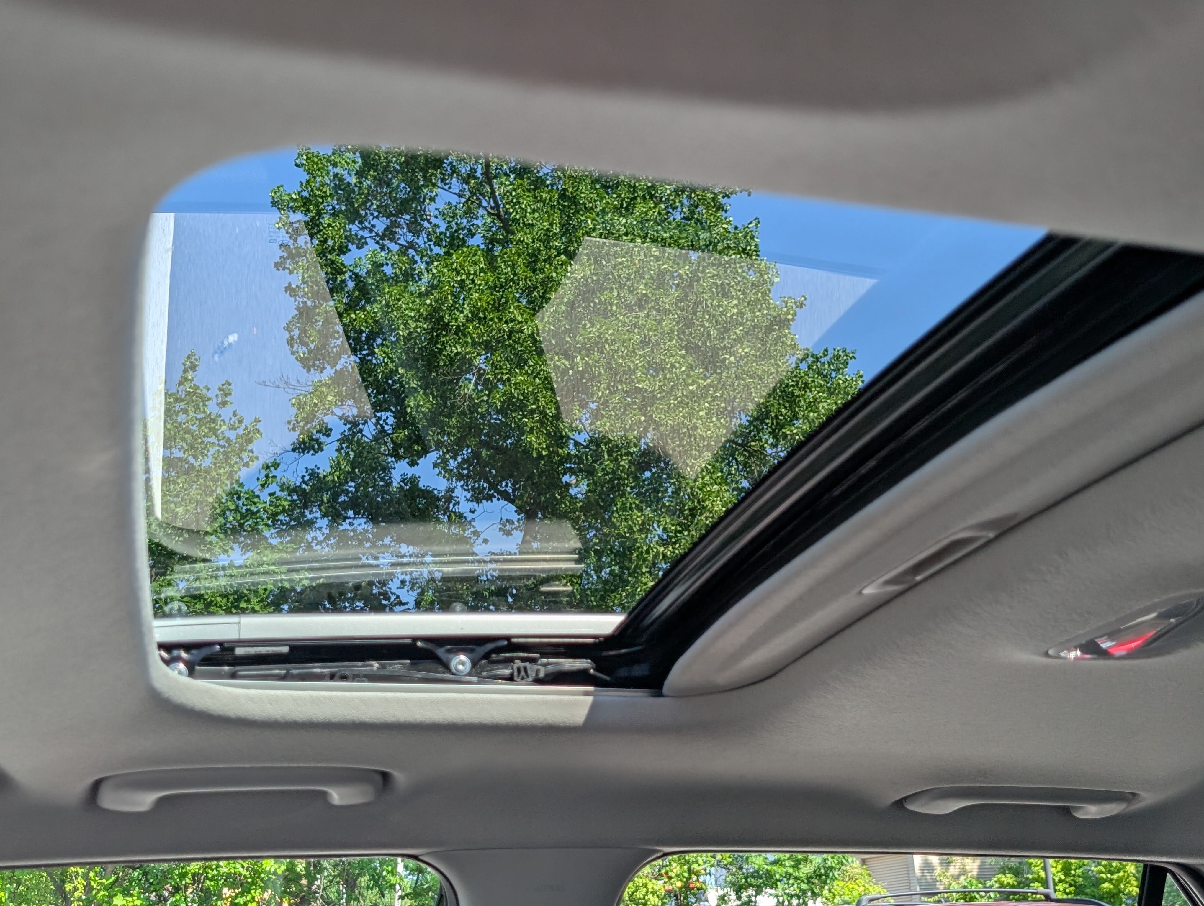 Used 2024 Hyundai Venue SEL FWD image 18