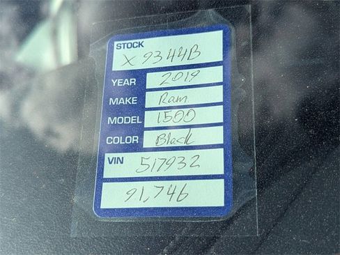 Used 2019 RAM 1500 Laramie image 7