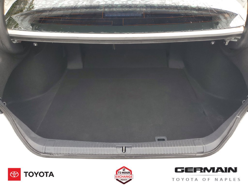 Used 2020 Toyota Avalon Limited FWD image 23