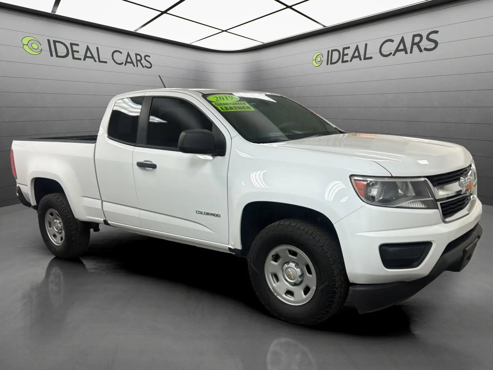 Used 2019 Chevrolet Colorado W/T w/ WT Convenience Package RWD image 3