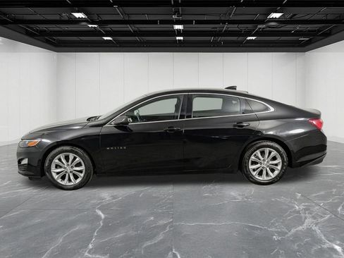 Used 2019 Chevrolet Malibu LT image 2