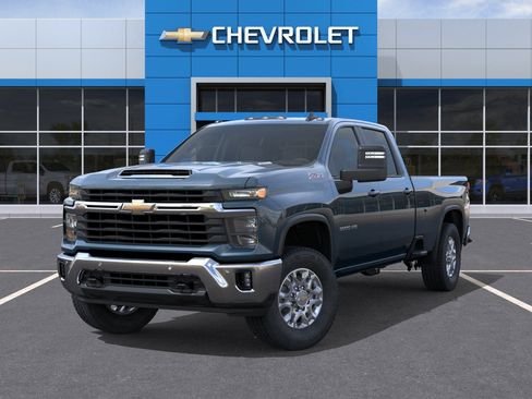 New 2026 Chevrolet Silverado 3500 LT AWD/4WD image 6
