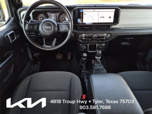 Used 2024 Jeep Wrangler Unlimited Sport AWD/4WD image 21