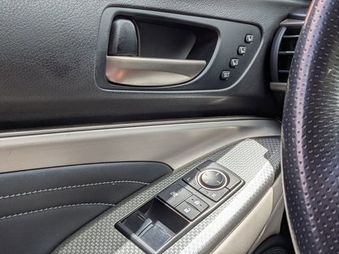 Used 2015 Lexus RC 350 w/ F Sport w/Summer Tires image 3