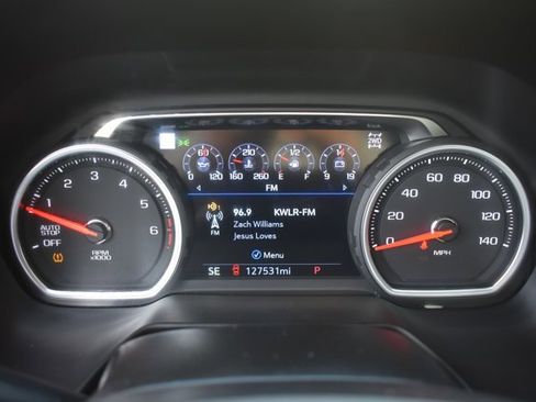 Used 2021 Chevrolet Suburban Premier w/ Premium Package image 24