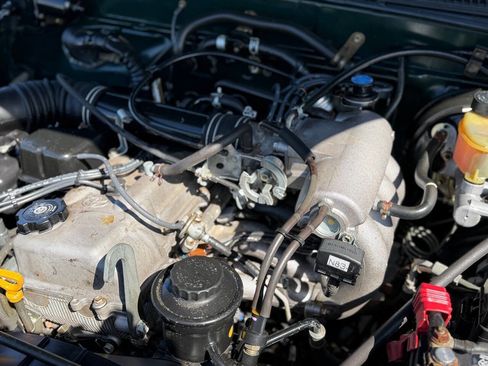 Used 2000 Toyota Tacoma 2WD Regular Cab image 42