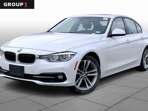 Used 2018 BMW 330i xDrive Sedan image 1