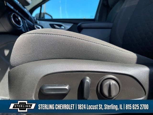 Used 2021 Chevrolet Blazer LT FWD image 21