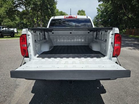 Used 2022 Chevrolet Colorado Z71 AWD/4WD image 11