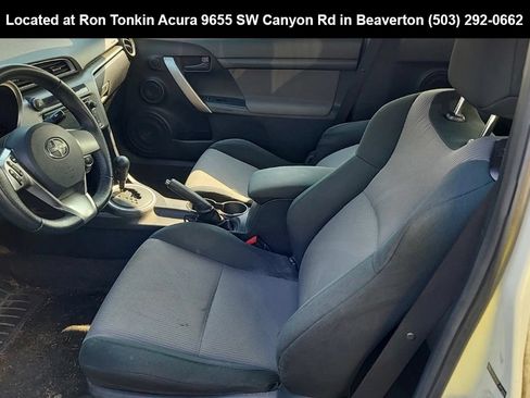 Used 2015 Scion tC FWD image 9
