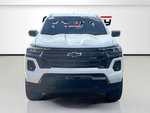 Used 2024 Chevrolet Colorado Z71 w/ Z71 Convenience Package 2 AWD/4WD image 2