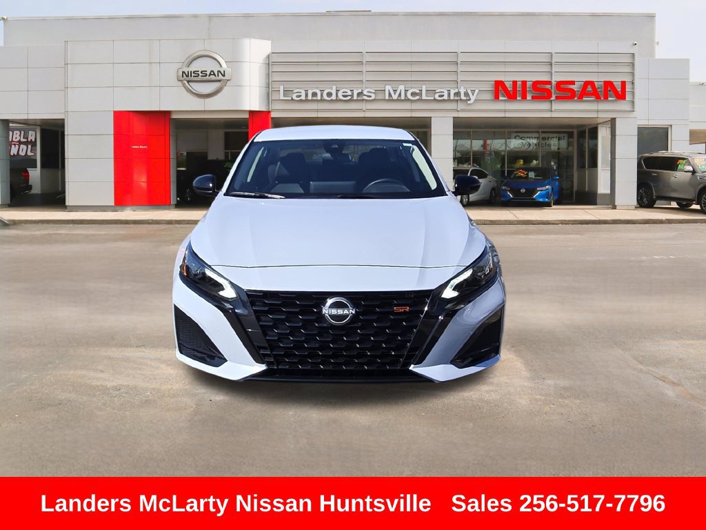 Used 2026 Nissan Altima 2.5 SR FWD image 11
