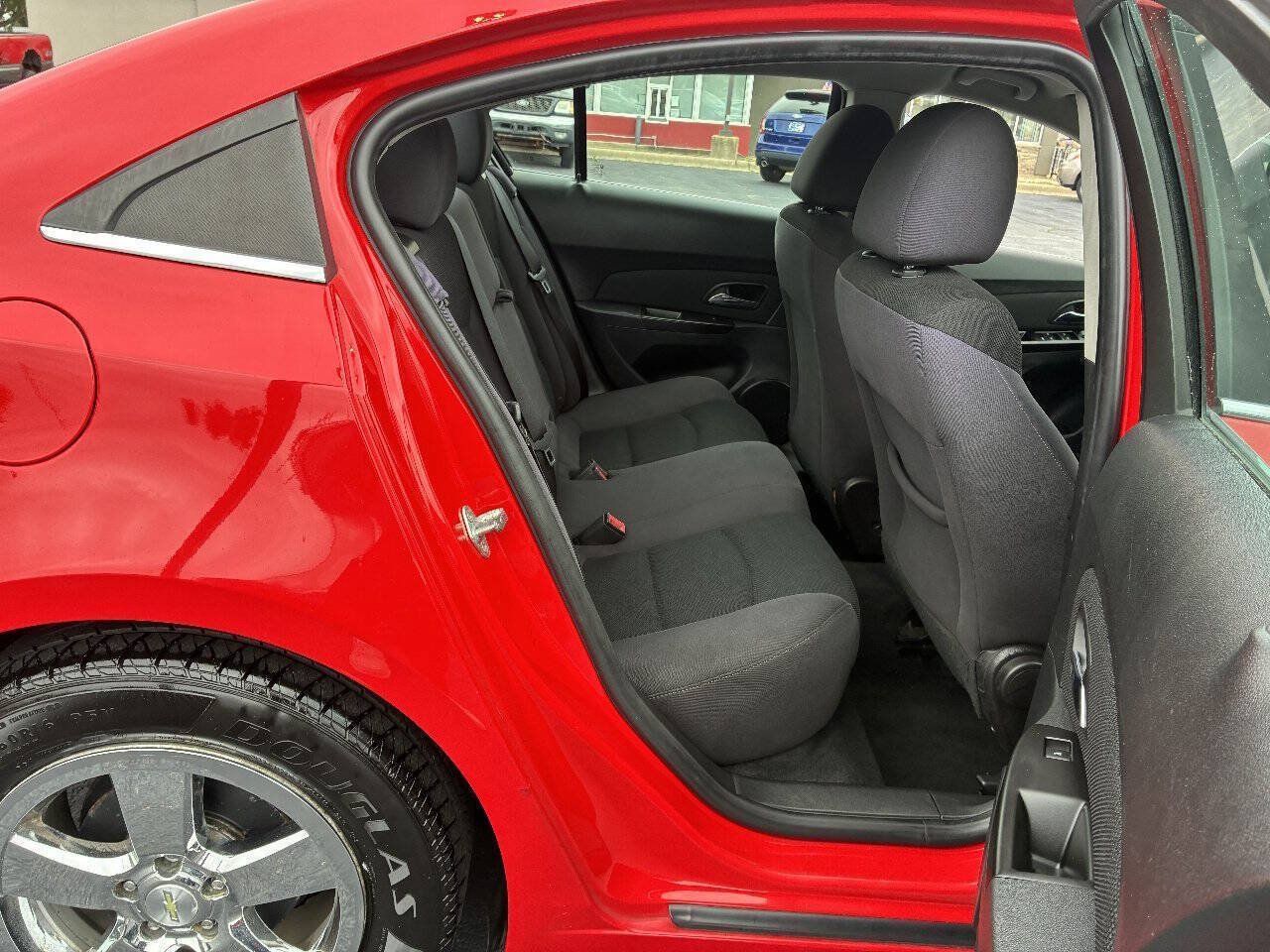 Used 2014 Chevrolet Cruze LT FWD image 21
