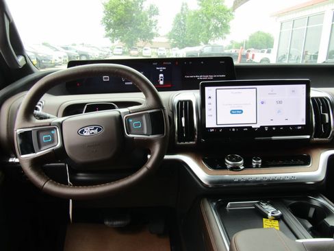 New 2027 Ford Expedition King Ranch AWD/4WD image 5