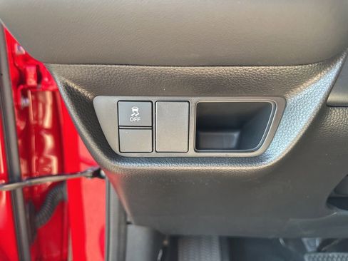 Used 2025 Honda HR-V Sport image 18