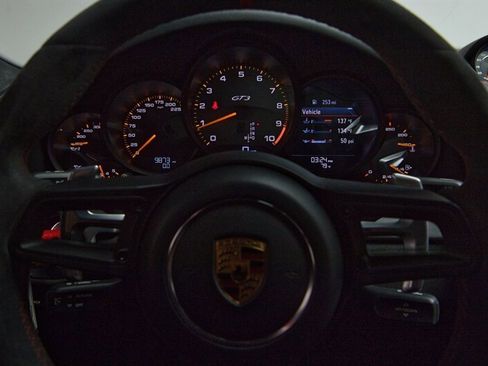 Used 2018 Porsche 911 GT3 image 23