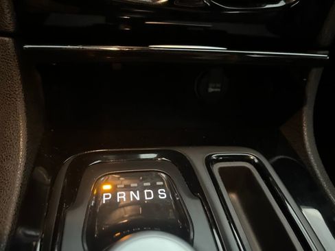 Used 2022 Chrysler 300 S w/ Comfort Group image 71