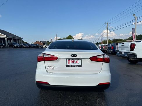 Used 2016 Kia Forte LX FWD image 4