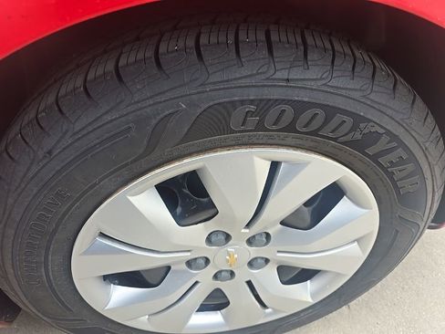 Used 2014 Chevrolet Cruze LS image 13