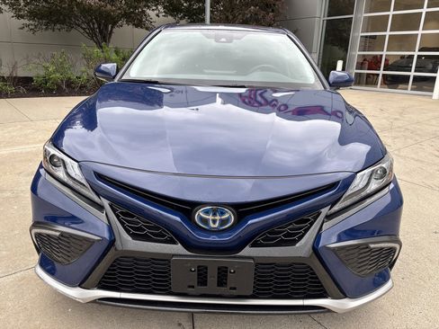 Used 2024 Toyota Camry XSE w/ Cold Weather Package FWD image 5