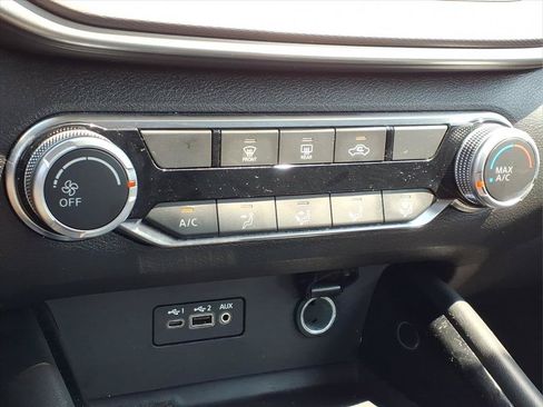 Used 2024 Nissan Altima 2.5 SR FWD image 20