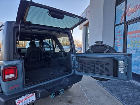 Used 2024 Jeep Wrangler Sport image 96