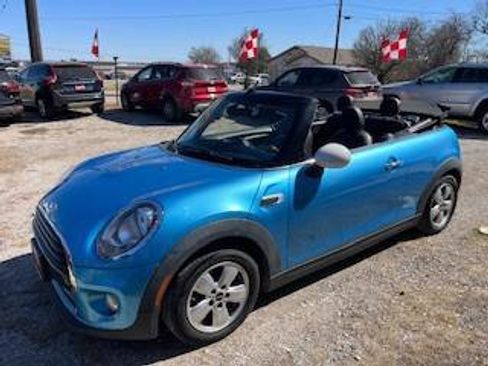 Used 2017 MINI Cooper Convertible image 31