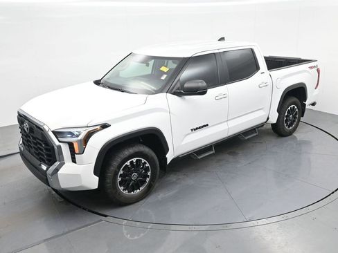 Used 2024 Toyota Tundra SR5 w/ TRD Off-Road Package AWD/4WD image 15