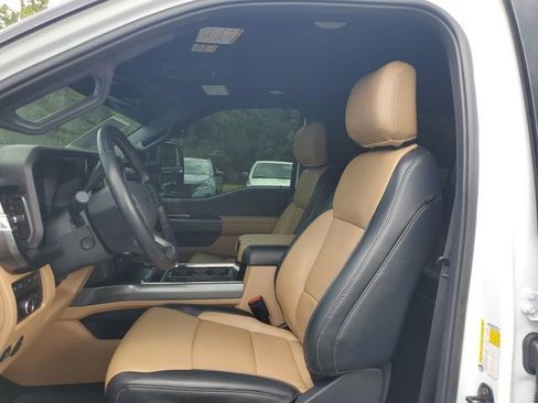 Used 2023 Ford F450 Lariat w/ Lariat Ultimate Package AWD/4WD image 17