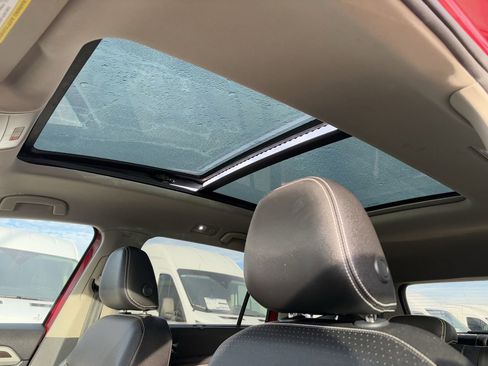 Used 2023 Volkswagen Atlas SE image 26