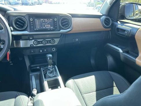 Used 2019 Toyota Tacoma SR5 image 15